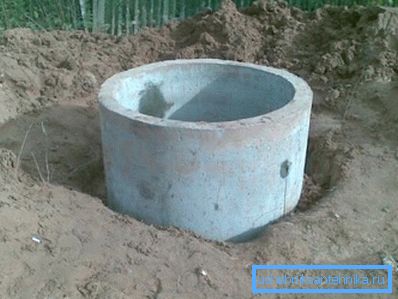 Бетонне кільце потрібно підготувати до обробки Бетонне кільце потрібно підготувати до обробки