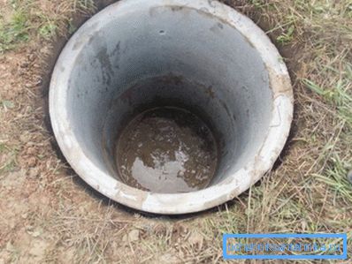 Без насоса роботи продовжувати неможливо - вода прибуває дуже швидко Без насоса роботи продовжувати неможливо - вода прибуває дуже швидко