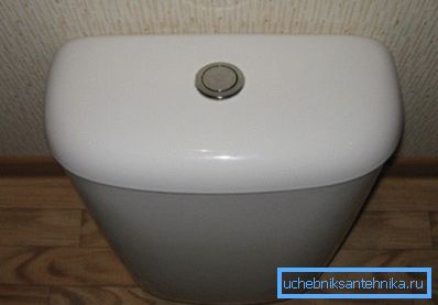 Найчастіше бак виготовлений з кераміки. Найчастіше бак виготовлений з кераміки.