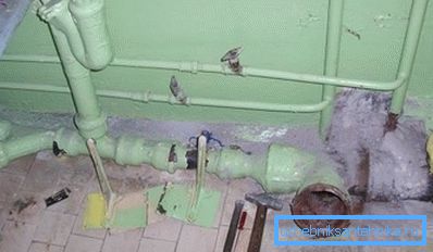 Демонтаж старої каналізації може викликати великі труднощі Демонтаж старої каналізації може викликати великі труднощі