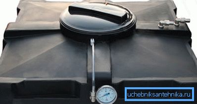 Ємність для душа з вбудованою системою підігріву Ємність для душа з вбудованою системою підігріву