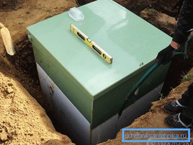 тисячі сто вісімдесят п'ять Є і плюси і мінуси