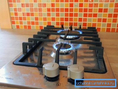 Газова плита, яка працює від балонів Газова плита, яка працює від балонів