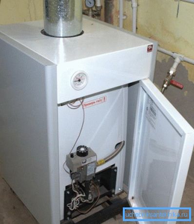 Газові енергонезалежні котли опалення підлогового типу з пьезорозжігом Газові енергонезалежні котли опалення підлогового типу з пьезорозжігом