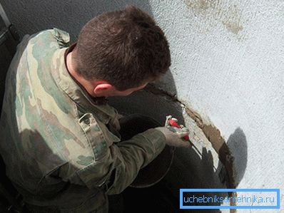 Гідроізоляція зливної ями з бетонних кілець Гідроізоляція зливної ями з бетонних кілець
