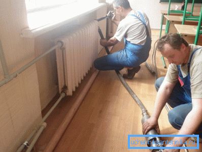 Гідропневмопромивка системи опалення може проводитися без демонтажу радіаторів Гідропневмопромивка системи опалення може проводитися без демонтажу радіаторів