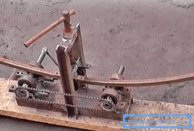 Гнуття профільної труби на трубогиб Гнуття профільної труби на трубогиб
