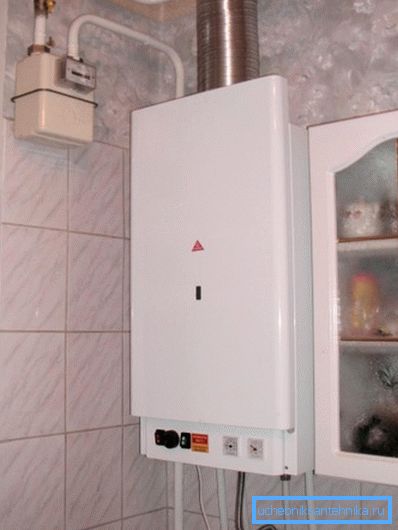 Компактний газовий котел цілком може обігріти стандартну квартиру Компактний газовий котел цілком може обігріти стандартну квартиру