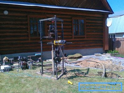Малогабаритна бурова установка Малогабаритна бурова установка