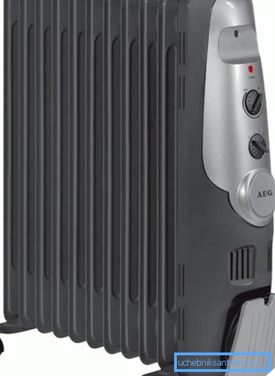 Масляний радіатор на 9 секцій AEG RA 5522