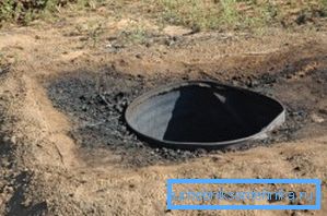 На фото бочка для випалювання деревини.