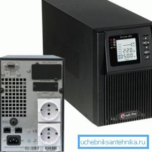 На фото - джерело безперебійного живлення, який забезпечить роботу котла в разі відключення електроенергії На фото - джерело безперебійного живлення, який забезпечить роботу котла в разі відключення електроенергії
