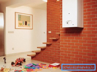 На фото - настінний газовий котел На фото - настінний газовий котел
