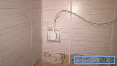 На фото - розетка для підключення бойлера. На фото - розетка для підключення бойлера.