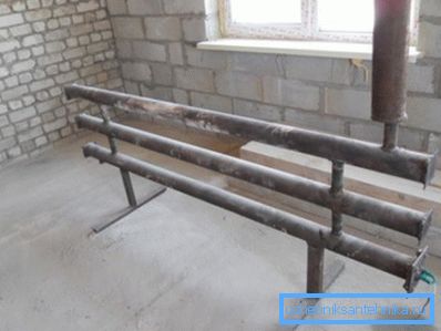 На фото - саморобний регістр з вбудованим трубчастим нагрівачем. На фото - саморобний регістр з вбудованим трубчастим нагрівачем.