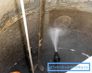 Нанесення складу з розпилювача