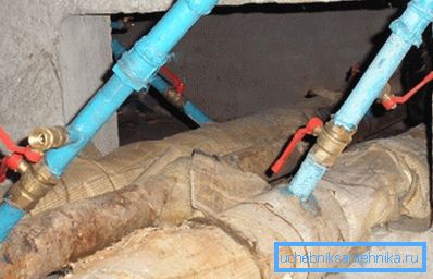 Напрямок потоку не впливає на працездатність вентиля. Напрямок потоку не впливає на працездатність вентиля.