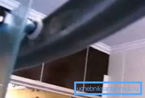 навішуємо дверки навішуємо дверки