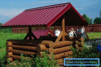 Облаштування колодязя колодою Облаштування колодязя колодою