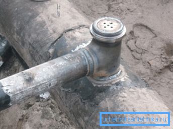 Здійснення врізки в загальну металеву магістраль водопостачання Здійснення врізки в загальну металеву магістраль водопостачання