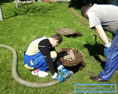 1 198 Відкачування стоків асенізатором