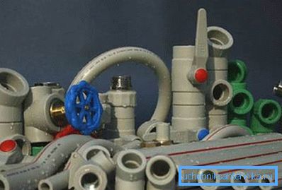 Пластикові труби - найбільш сучасні елементи водопроводу. Пластикові труби - найбільш сучасні елементи водопроводу.