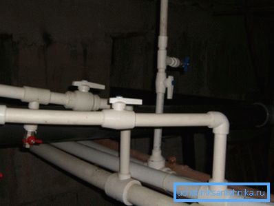 пластмасовий водопровід пластмасовий водопровід