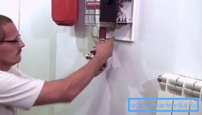 Підключення краще довірити сертифікованим фахівцям Підключення краще довірити сертифікованим фахівцям