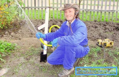 Полив городу з свердловини Полив городу з свердловини