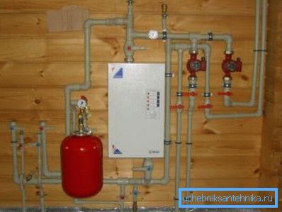 При відсутності центральної газової мережі виручить паливо, що поставляється в балонах При відсутності центральної газової мережі виручить паливо, що поставляється в балонах