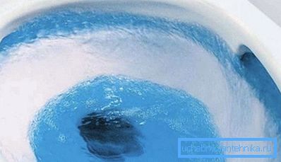 При правильному завихренні вода вимиває навіть самі недоступні місця При правильному завихренні вода вимиває навіть самі недоступні місця