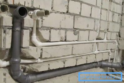 Як виконується розводка каналізації в приватному будинку: