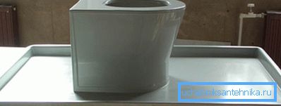 Найпростіша склопластикові модель, яка виготовлена в монолітному вигляді разом з полицею Найпростіша склопластикові модель, яка виготовлена в монолітному вигляді разом з полицею