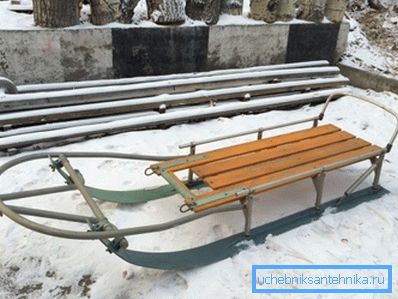 Сани з пластикових труб можна виготовити і самостійно Сани з пластикових труб можна виготовити і самостійно