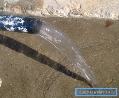 Зливається воду слід відвести якомога далі. Зливається воду слід відвести якомога далі.