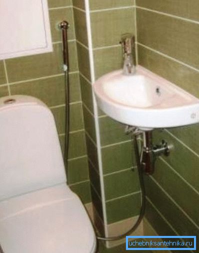 Змішувачі з гігієнічним душем для маленької раковини в роздільному санвузлі - ідеальне рішення з точки зору практичності та зручності Змішувачі з гігієнічним душем для маленької раковини в роздільному санвузлі - ідеальне рішення з точки зору практичності та зручності