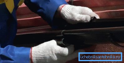 з'єднання жолобів