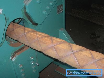 Спеціальний верстат для створення такої насічки Спеціальний верстат для створення такої насічки