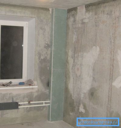 Так можна приховати вертикальний трубопровід. Так можна приховати вертикальний трубопровід.