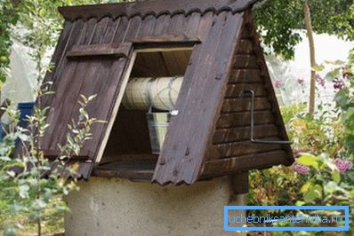 Така конструкція надійно захистить ваш джерело від всіх несприятливих впливів Така конструкція надійно захистить ваш джерело від всіх несприятливих впливів