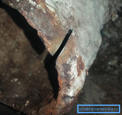 2756 Видаліть залишилися ділянки каналізаційної труби