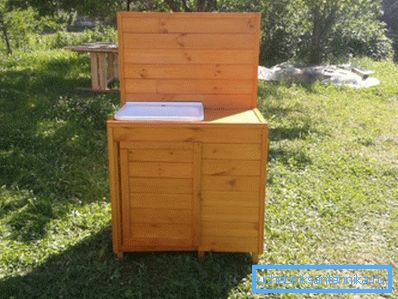 Встановлюємо мийку на тумбу. Встановлюємо мийку на тумбу.