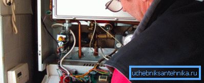 Пристрої з регулювальним блоком більш складні в установці, але керувати ними простіше Пристрої з регулювальним блоком більш складні в установці, але керувати ними простіше