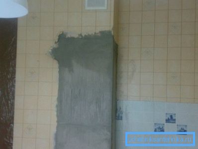 У цьому прикладі невдалим будівельникам довелося відновити вентиляційний короб У цьому прикладі невдалим будівельникам довелося відновити вентиляційний короб