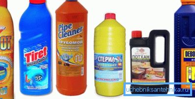 У будь-якому господарському магазині можна знайти безліч засобів для прочищення каналізації У будь-якому господарському магазині можна знайти безліч засобів для прочищення каналізації