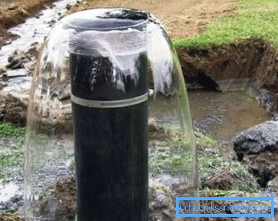 В свердловині, пробуреної навесні, восени води може не виявитися В свердловині, пробуреної навесні, восени води може не виявитися