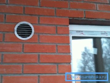 Зовнішній вигляд стінного припливного клапана Зовнішній вигляд стінного припливного клапана