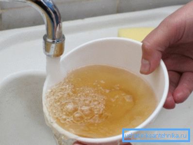 Вода з великим вмістом заліза Вода з великим вмістом заліза