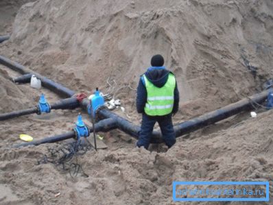 Водопровід з сталевих труб Водопровід з сталевих труб