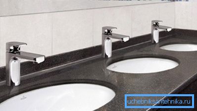 Врізка нижче рівня стільниці Врізка нижче рівня стільниці